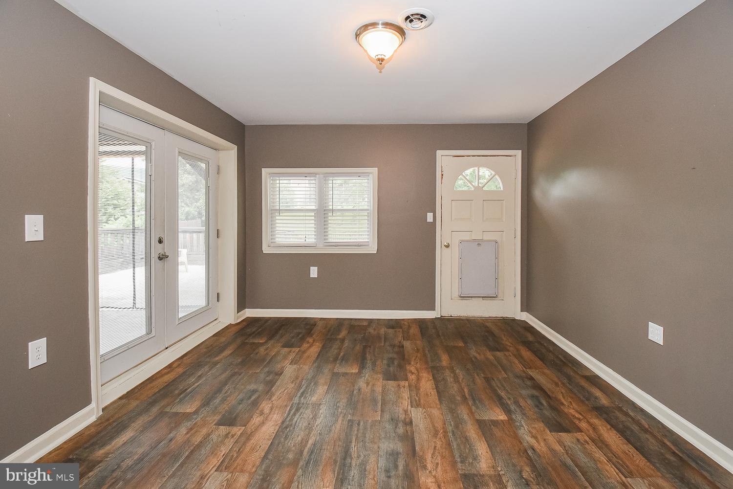 HAWTHORNE HEIGHTS - Residential