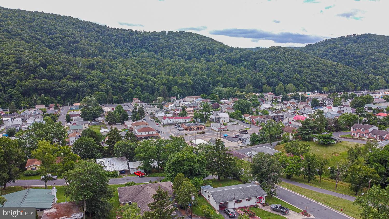 HAWTHORNE HEIGHTS - Residential