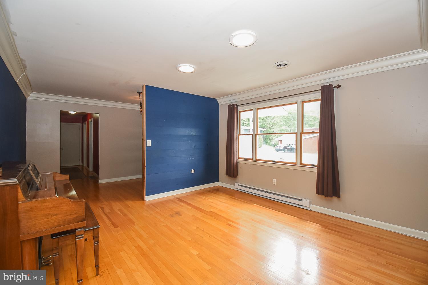 HAWTHORNE HEIGHTS - Residential