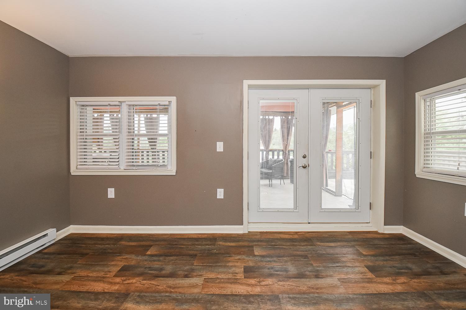 HAWTHORNE HEIGHTS - Residential