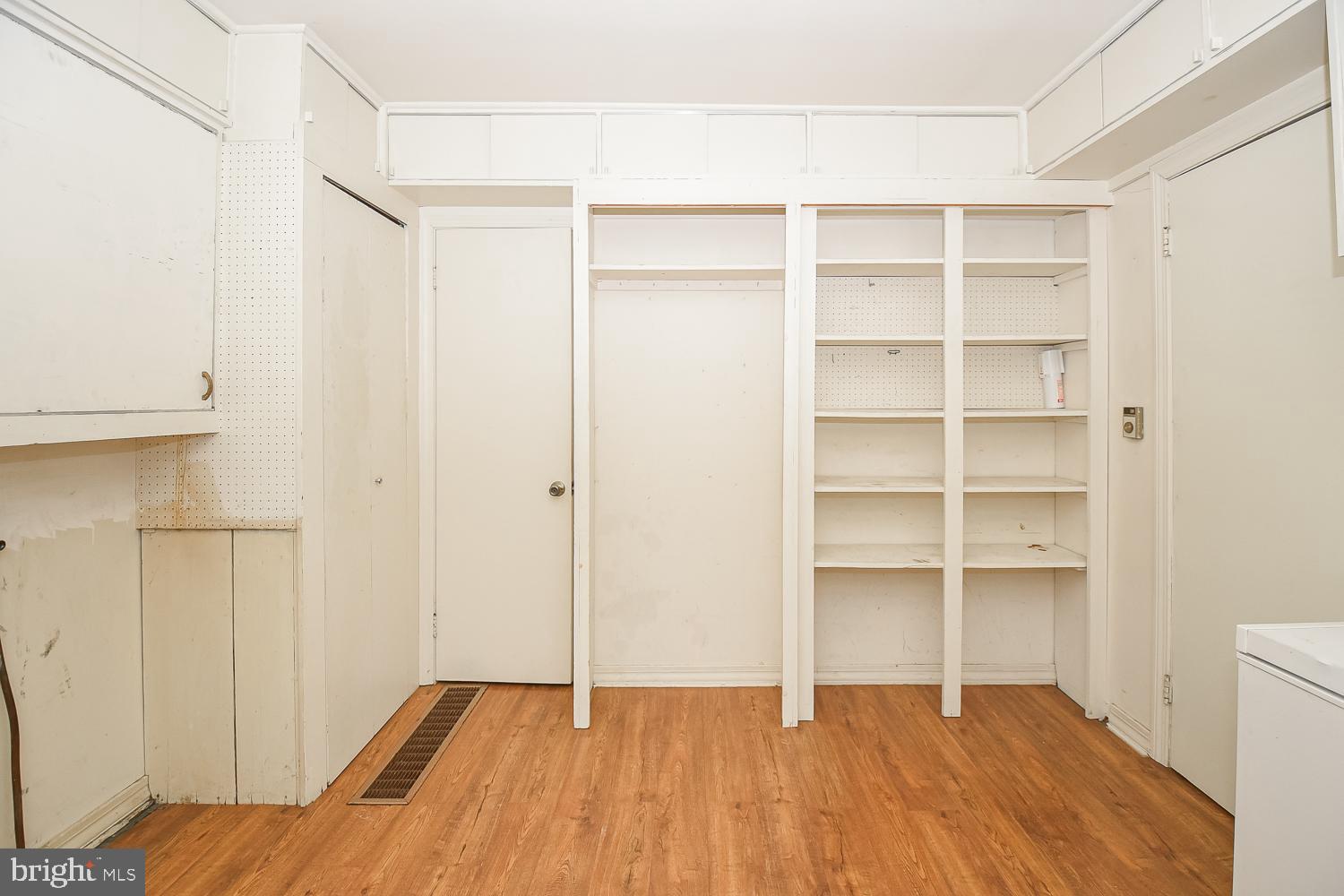 HAWTHORNE HEIGHTS - Residential