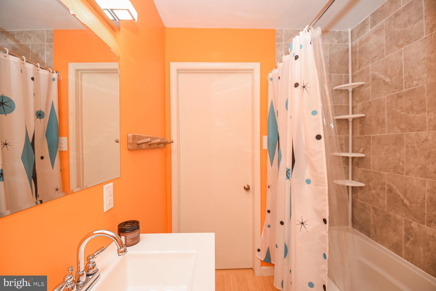 HAWTHORNE HEIGHTS - Residential