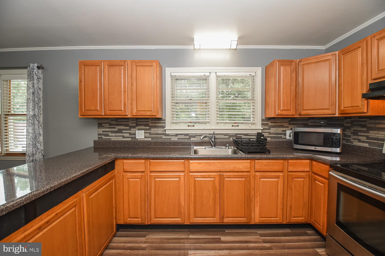 HAWTHORNE HEIGHTS - Residential