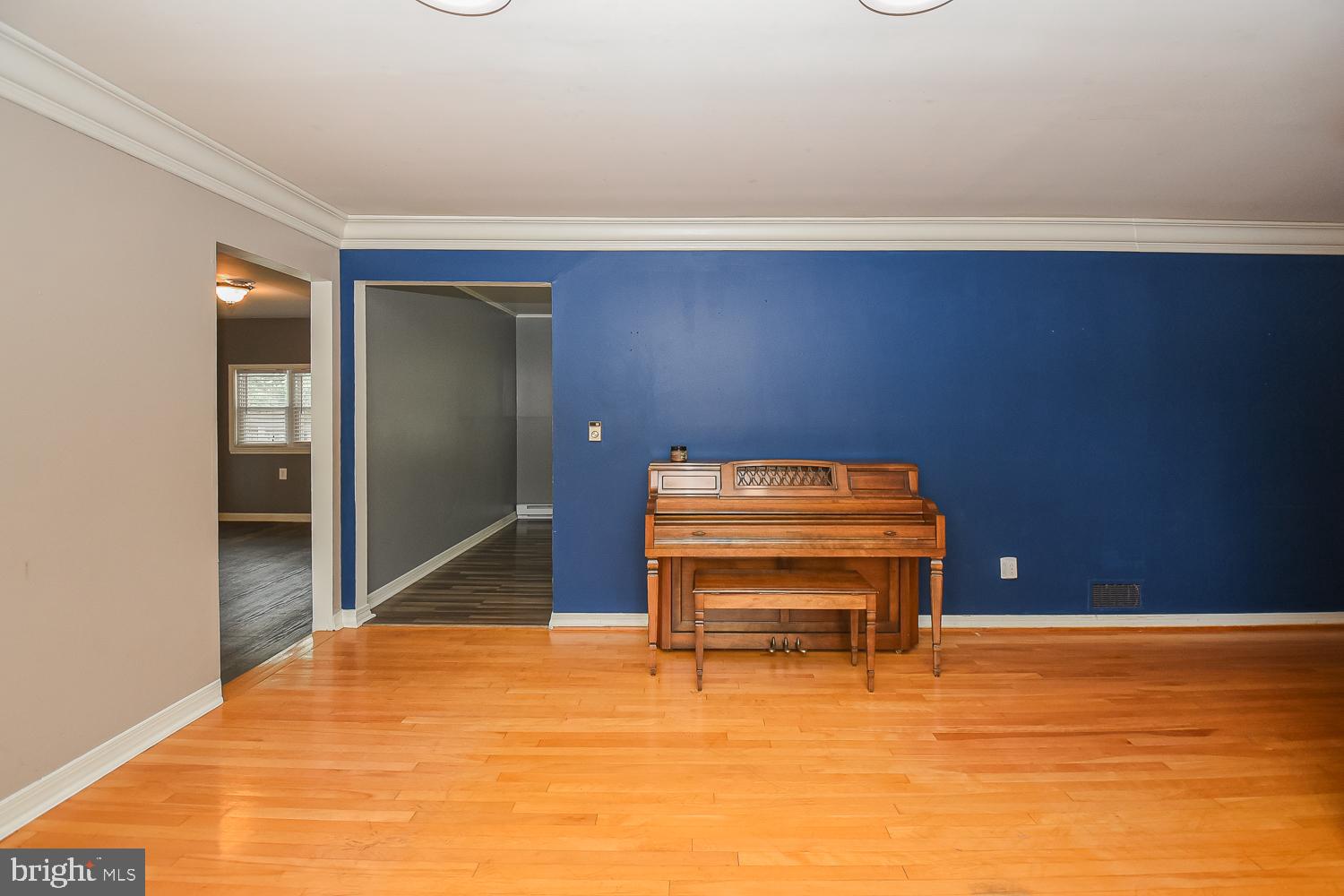 HAWTHORNE HEIGHTS - Residential