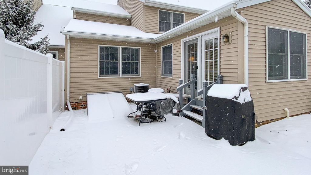 Photo of 6 Spring Hill Lane, MOUNTVILLE, PA 17554 (MLS # PALA2062544)