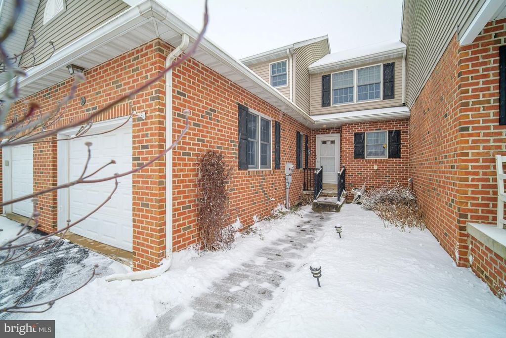 Photo of 6 Spring Hill Lane, MOUNTVILLE, PA 17554 (MLS # PALA2062544)