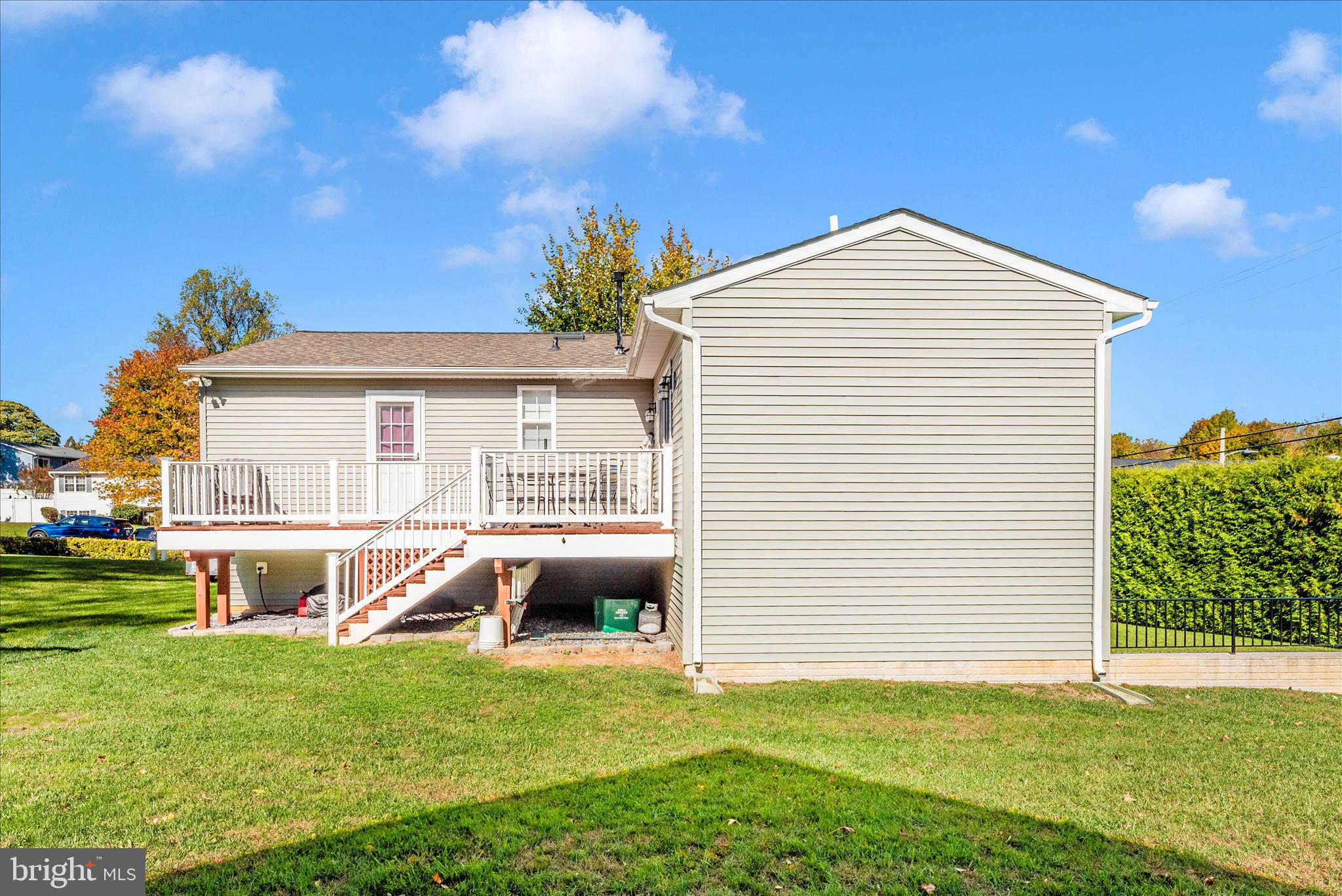 311 BEACON MEWS COURT