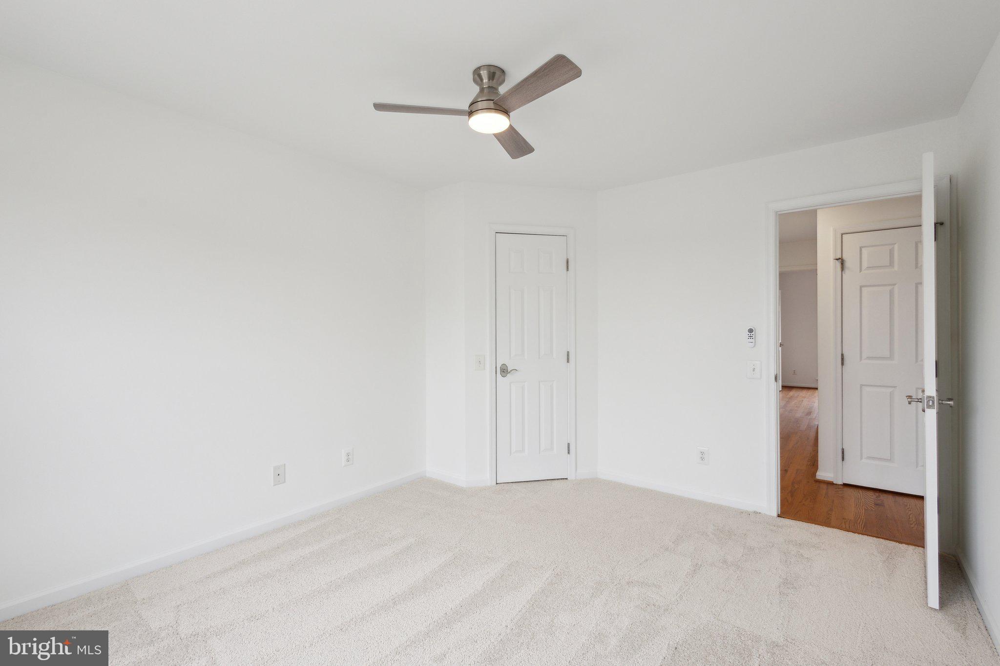 TOWNES AT MANCHESTER PARK - Residential