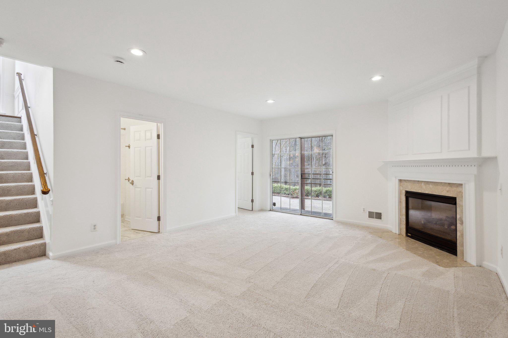 TOWNES AT MANCHESTER PARK - Residential