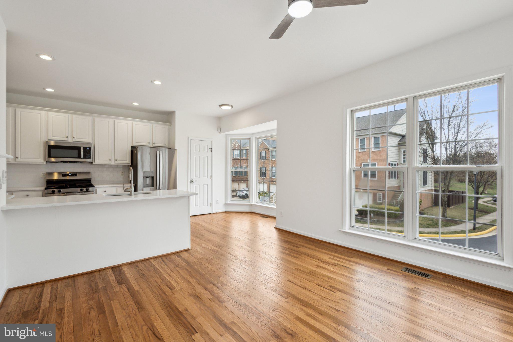 TOWNES AT MANCHESTER PARK - Residential