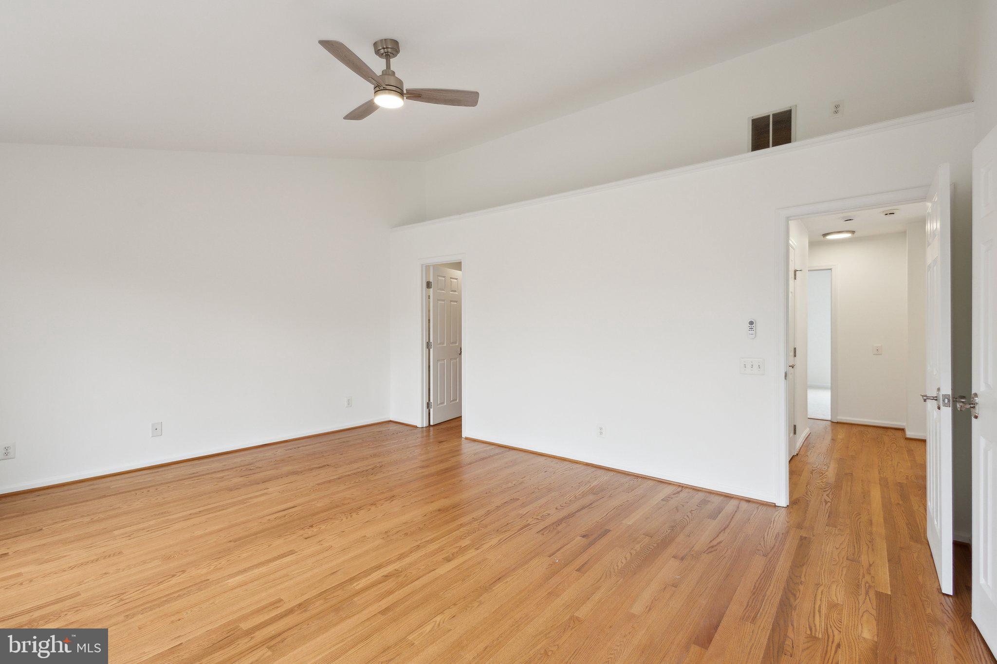 TOWNES AT MANCHESTER PARK - Residential