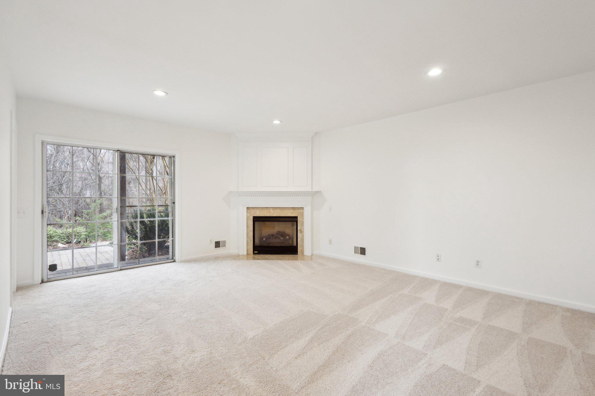 TOWNES AT MANCHESTER PARK - Residential