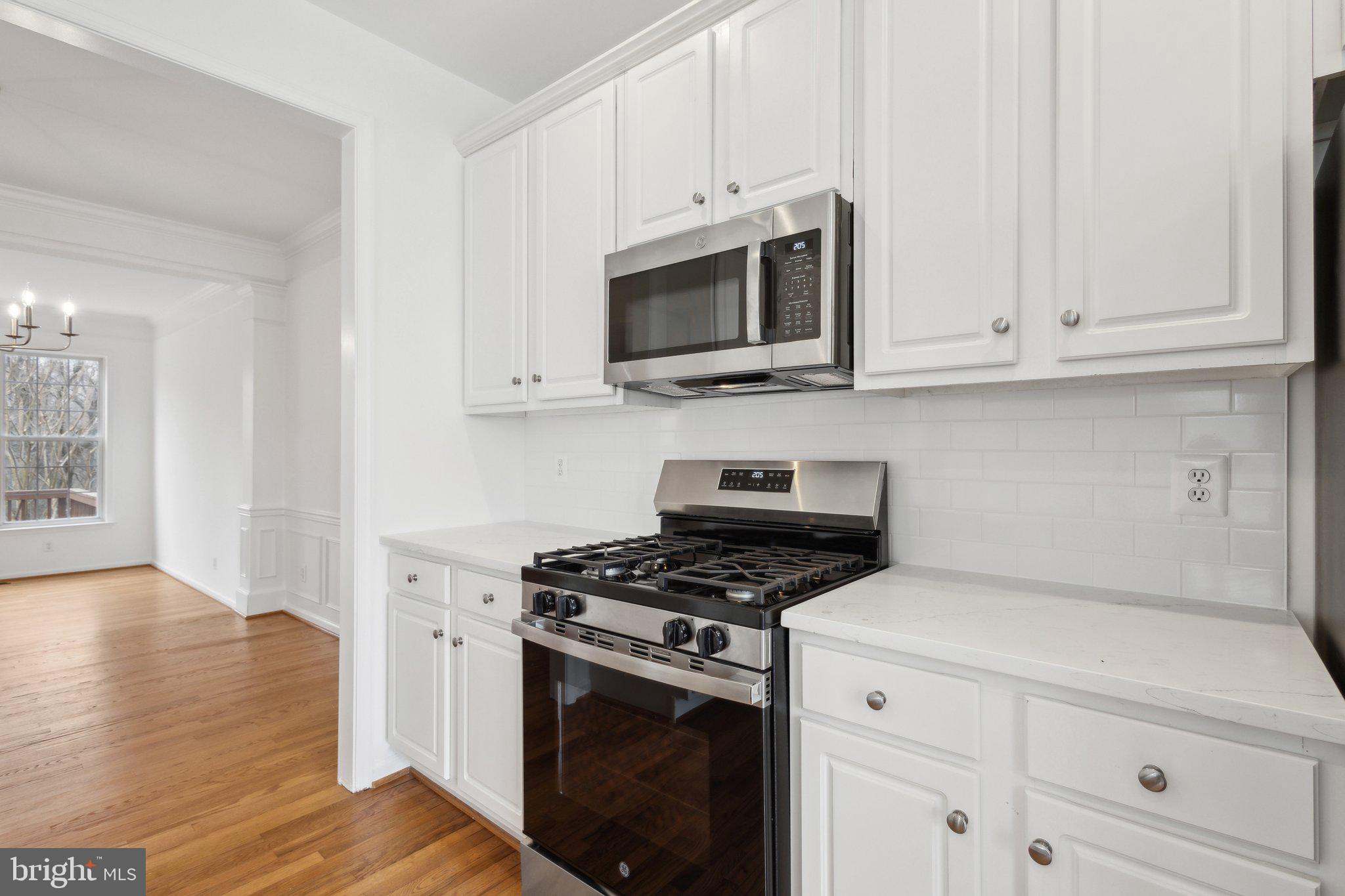 TOWNES AT MANCHESTER PARK - Residential