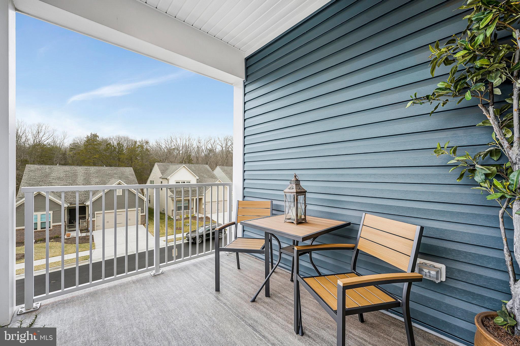 MONTEBELLO - Residential