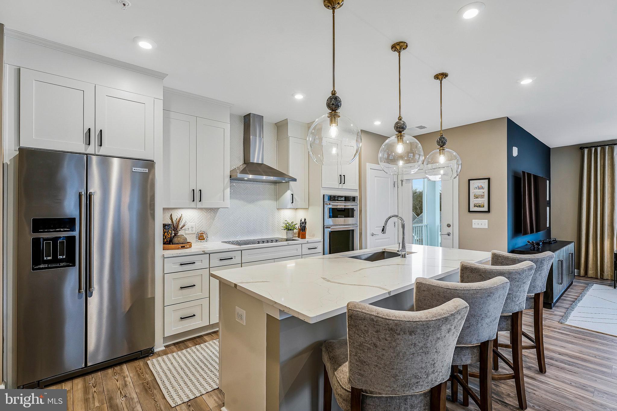 MONTEBELLO - Residential