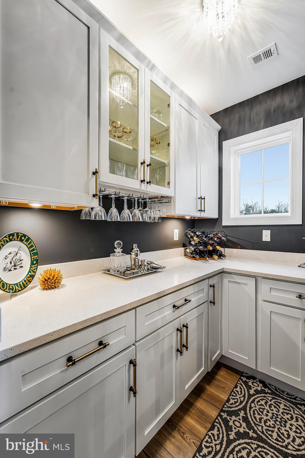 MONTEBELLO - Residential