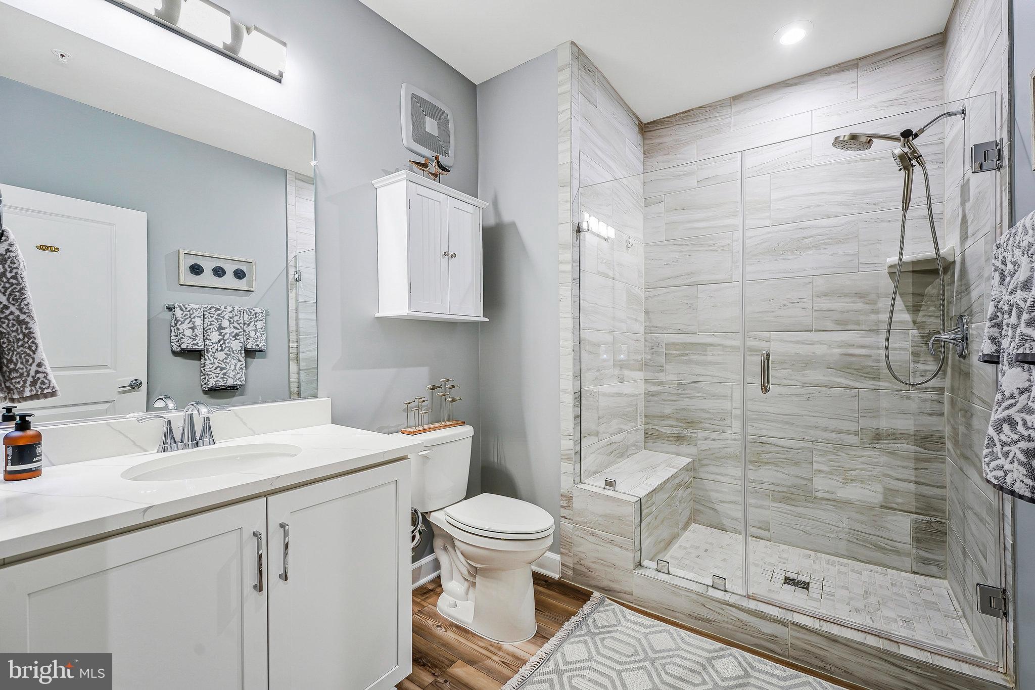 MONTEBELLO - Residential