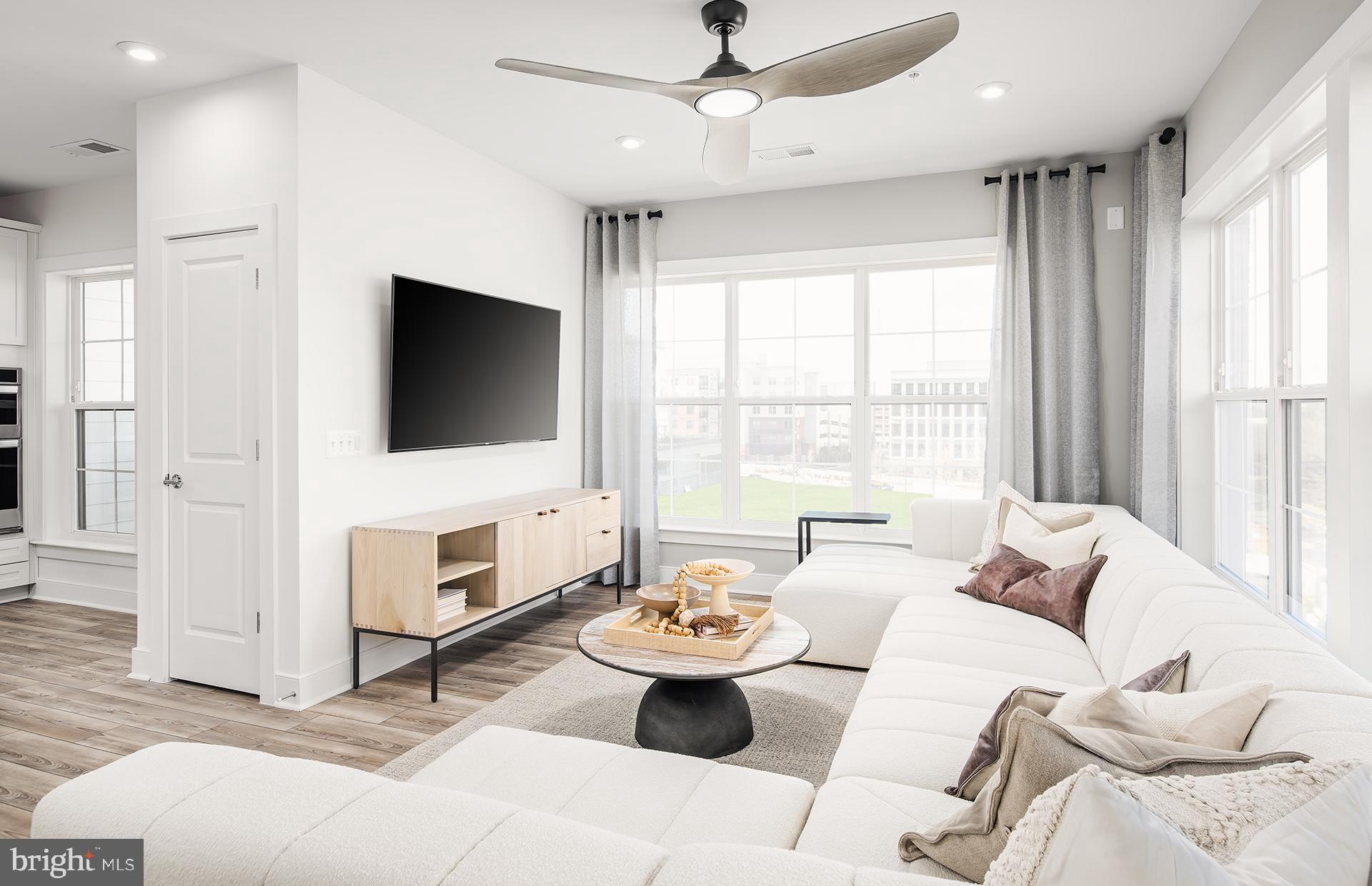 THE FLATS AT NATIONAL HARBOR - Residential