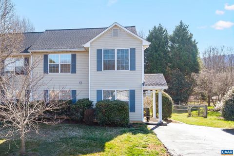 Townhouse For Sale - 177 Buttercup Ln Ln<br/> Albemarle County, CHARLOTTESVILLE, VA 22902