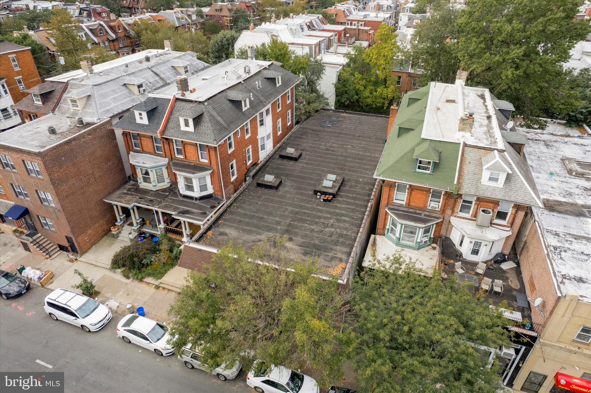 UNIVERSITY CITY - Commercial Sale