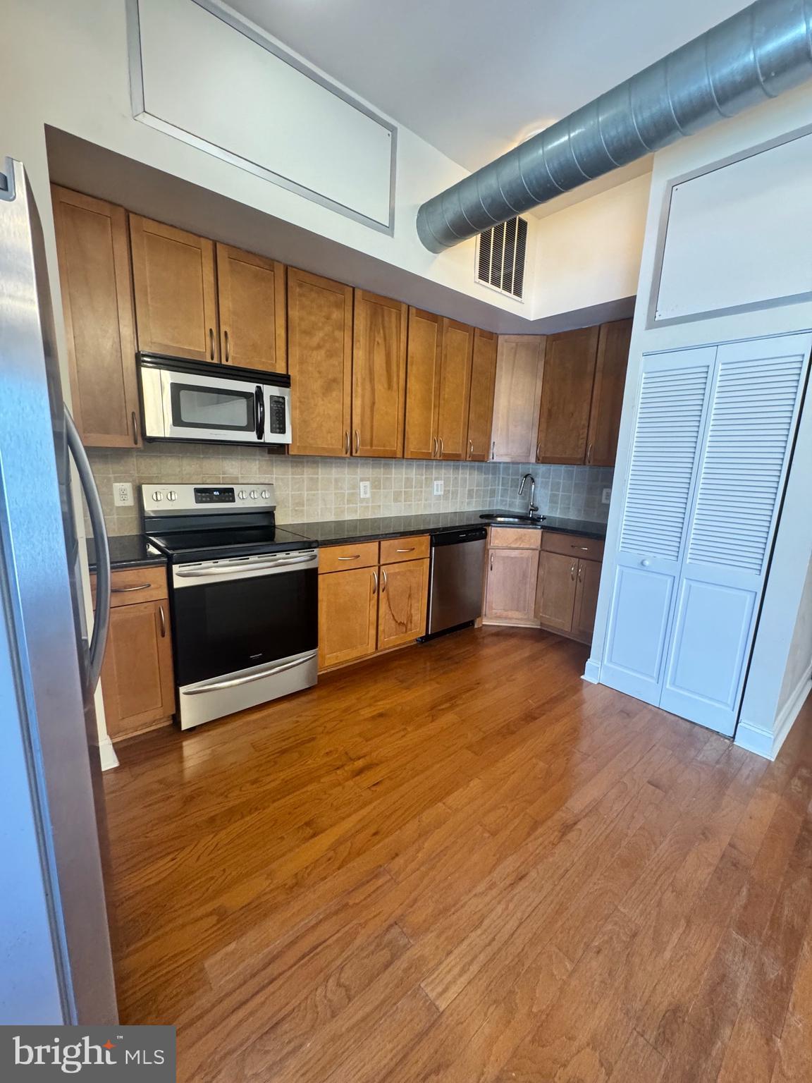 1100 S BROAD STREET 509B