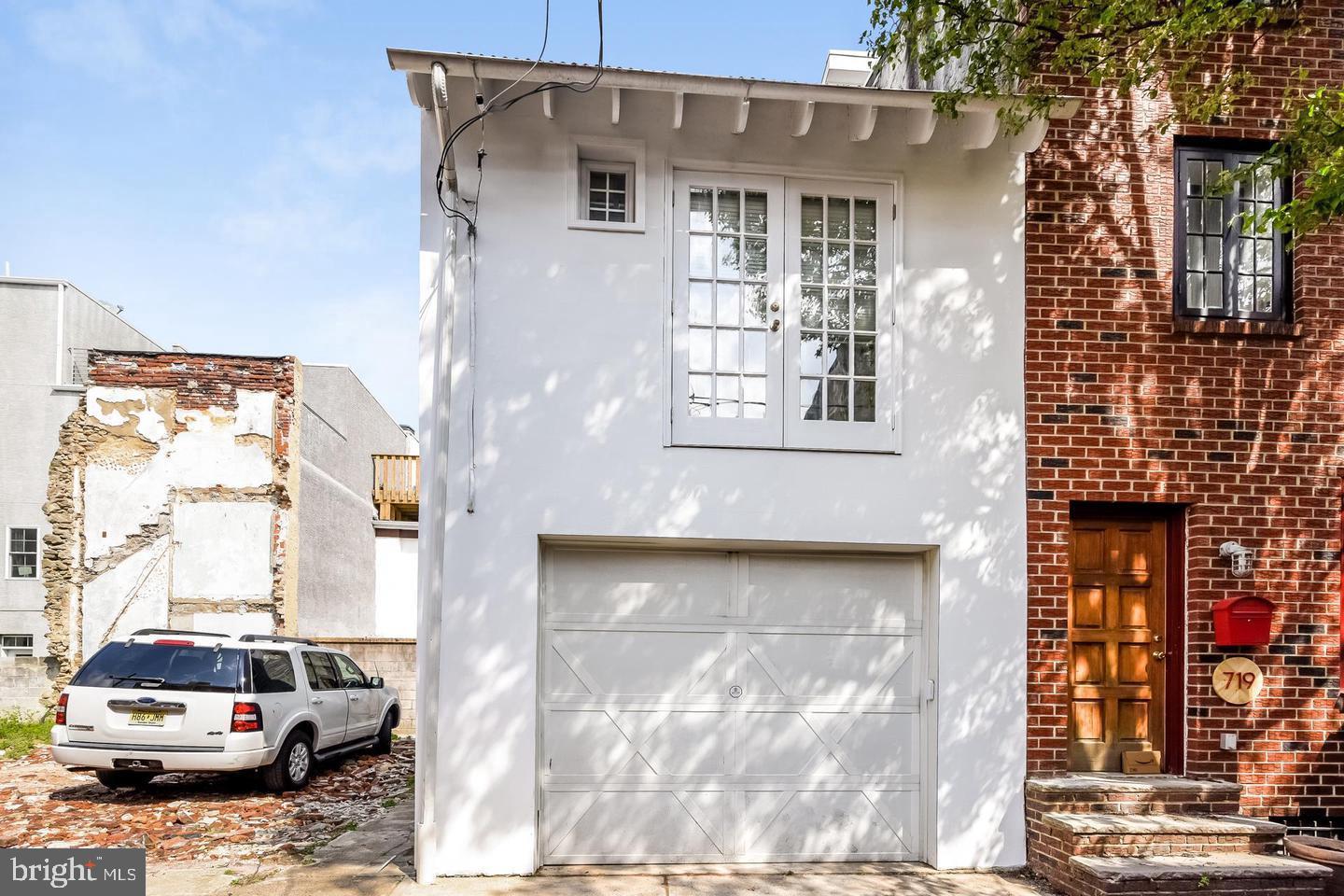 BELLA VISTA - Residential