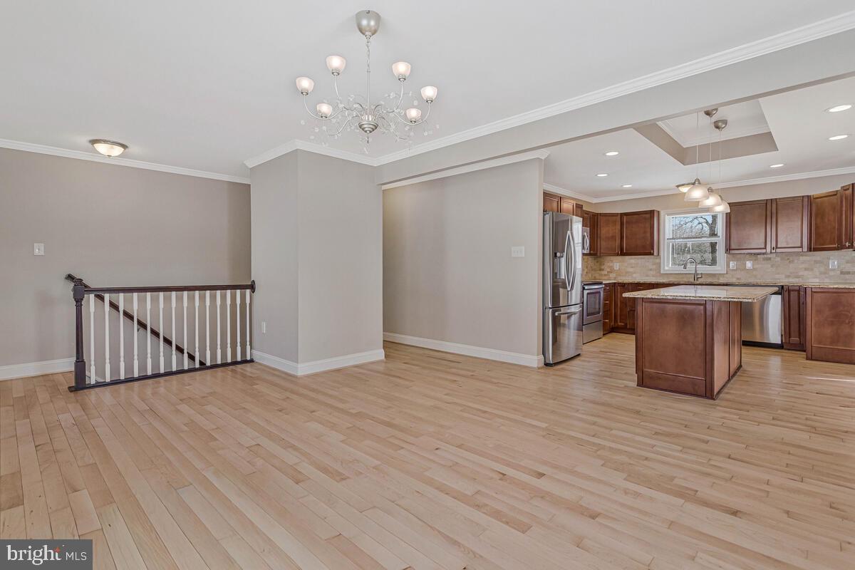 THE HIGHLANDS - Residential