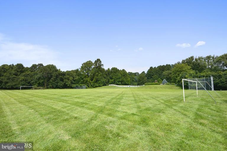 THE HIGHLANDS - Residential