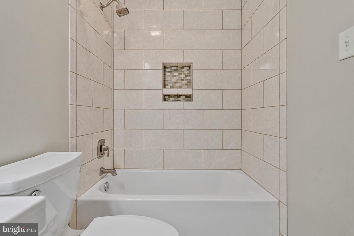 THE HIGHLANDS - Residential