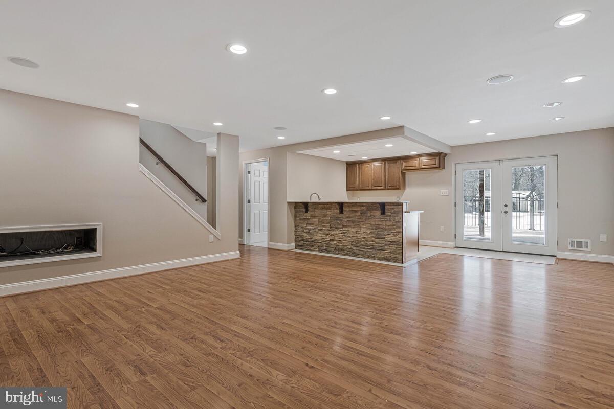 THE HIGHLANDS - Residential