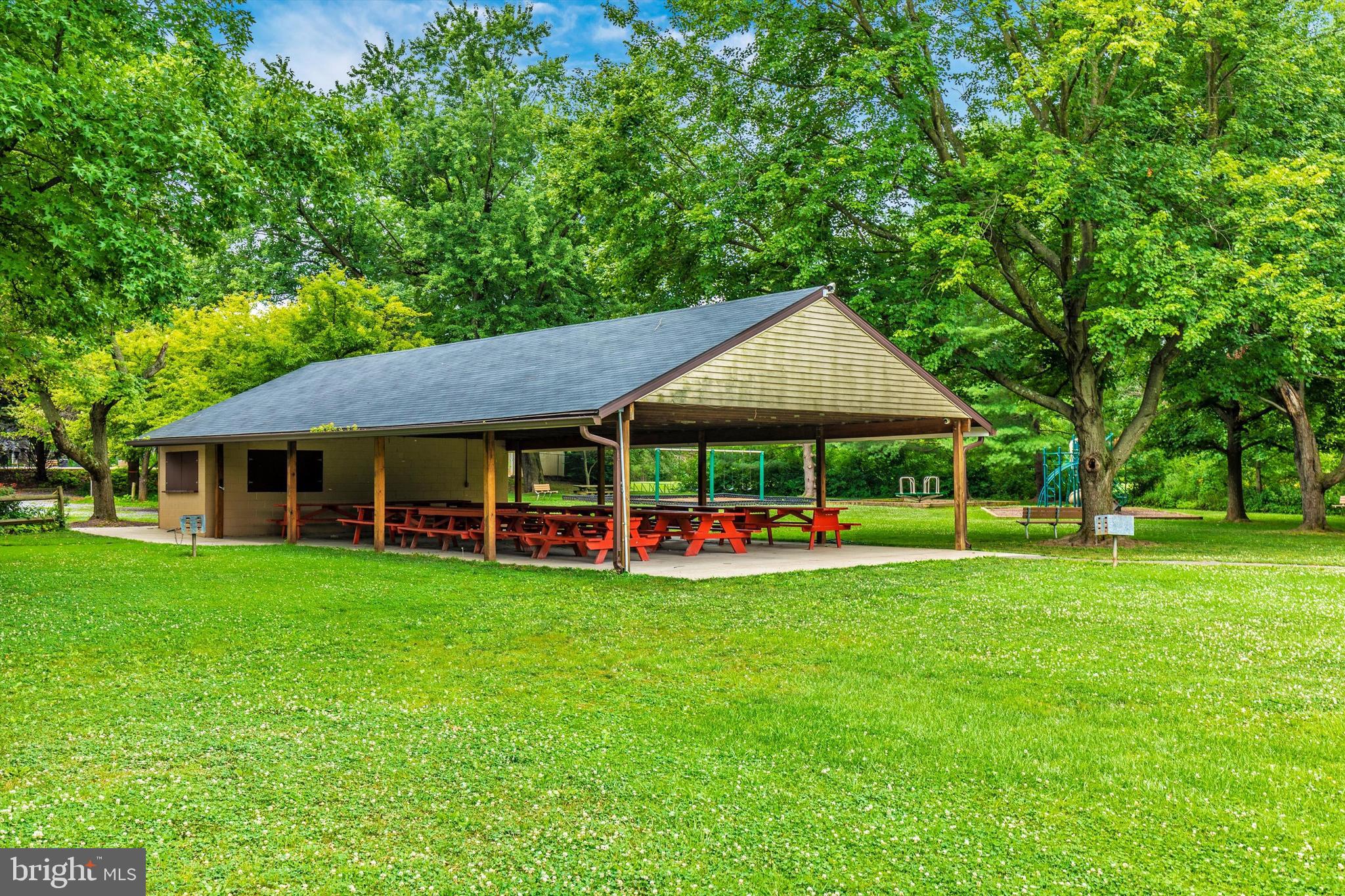 CLOVER HILL III - Residential