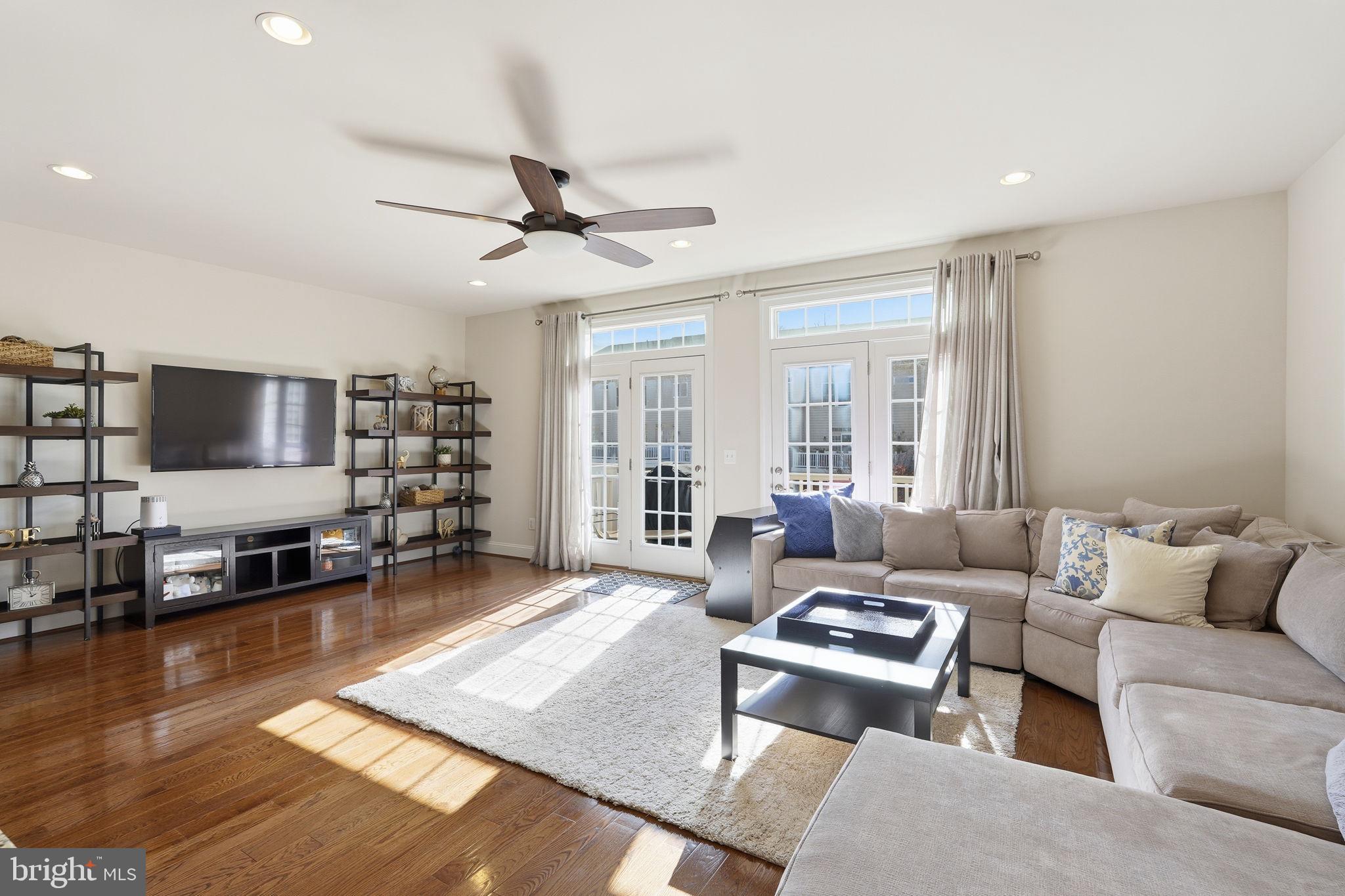 WENTWORTH GREEN - Residential Lease