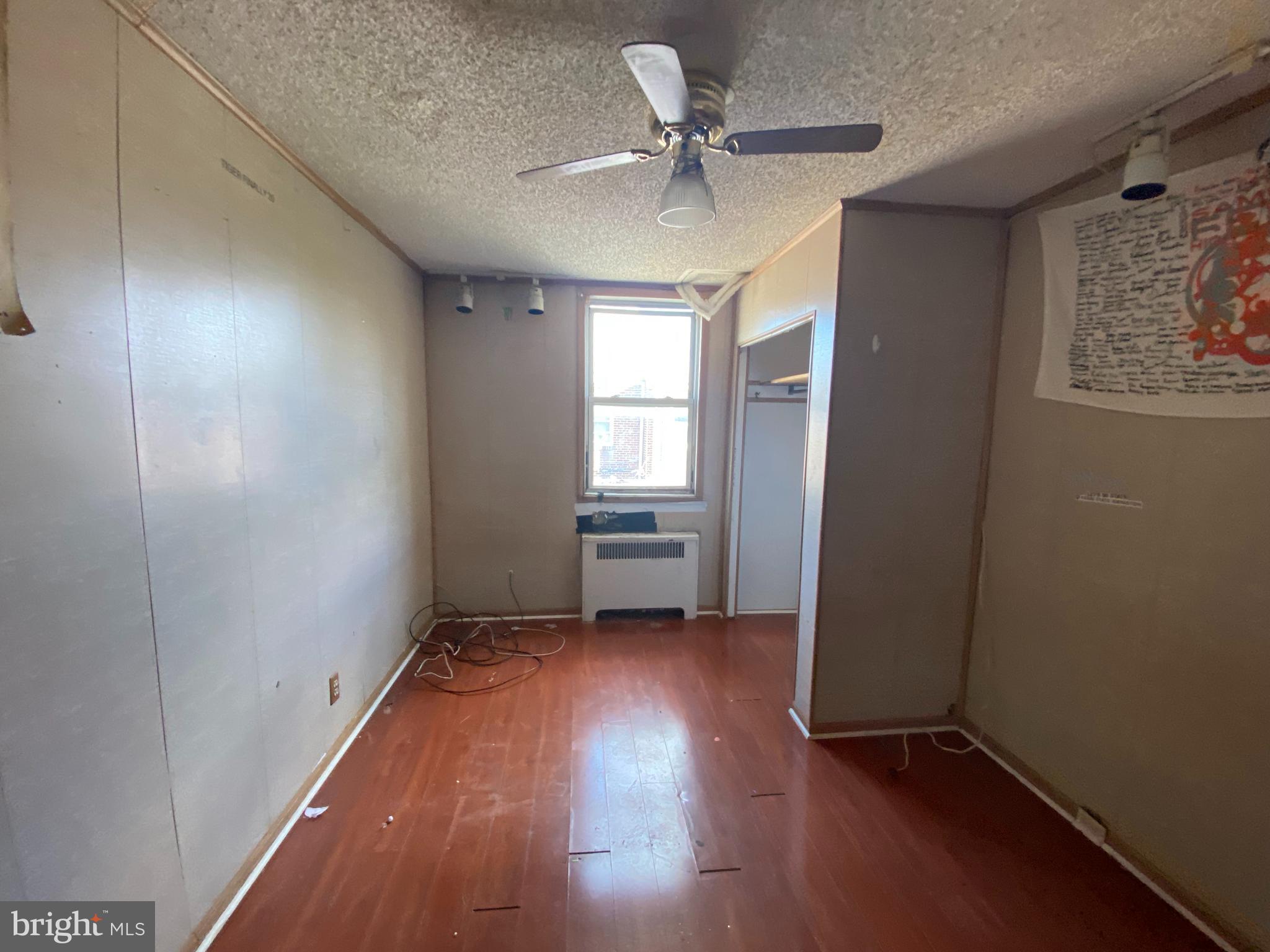 LAWNCREST - Residential