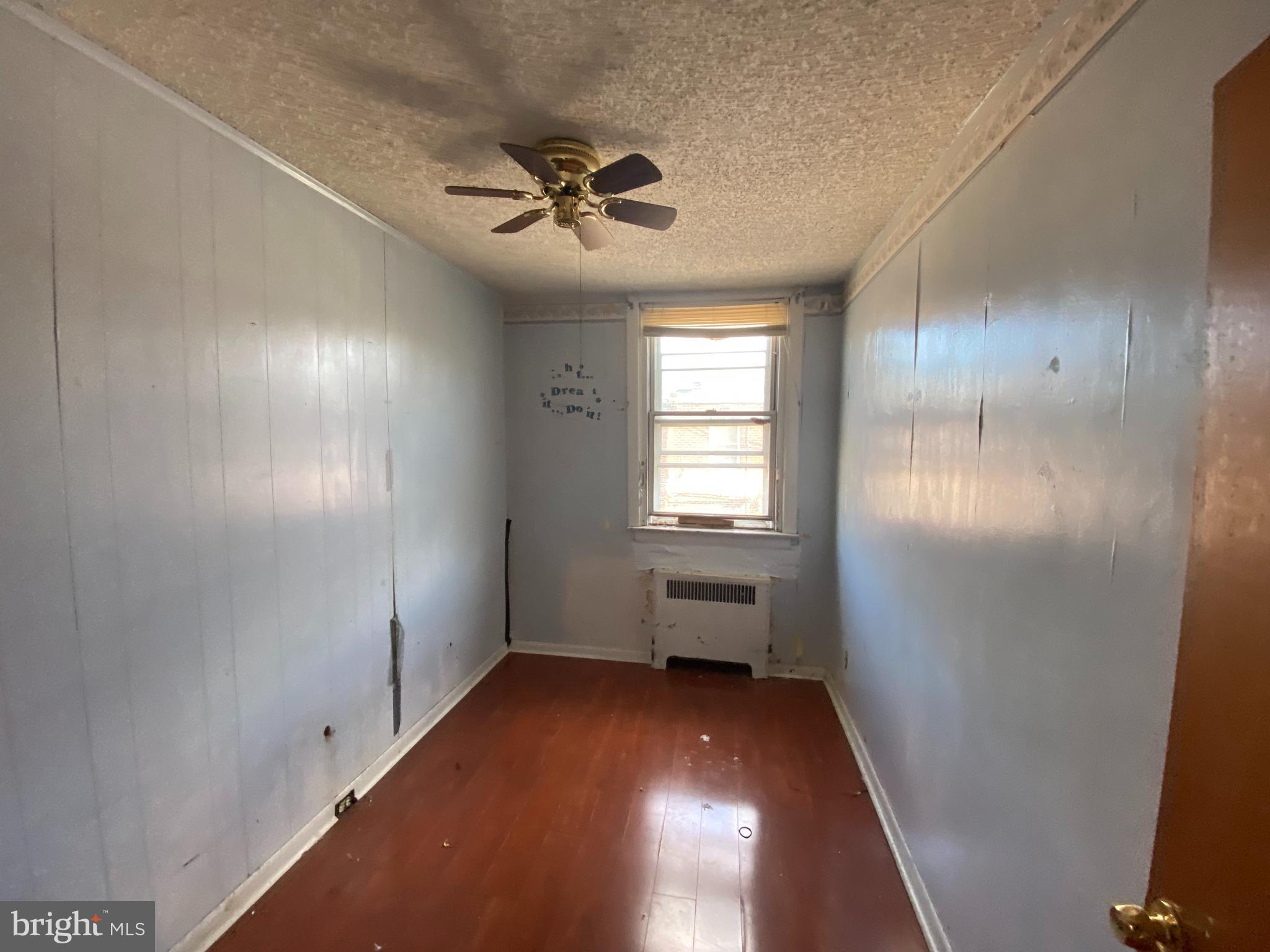 LAWNCREST - Residential