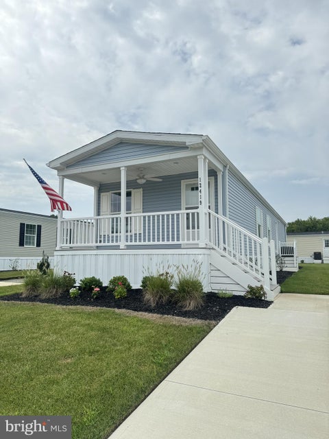 Mobile Home For Sale - 12419 Beach Life Lane<br/> Worcester County, OCEAN CITY, MD 21842