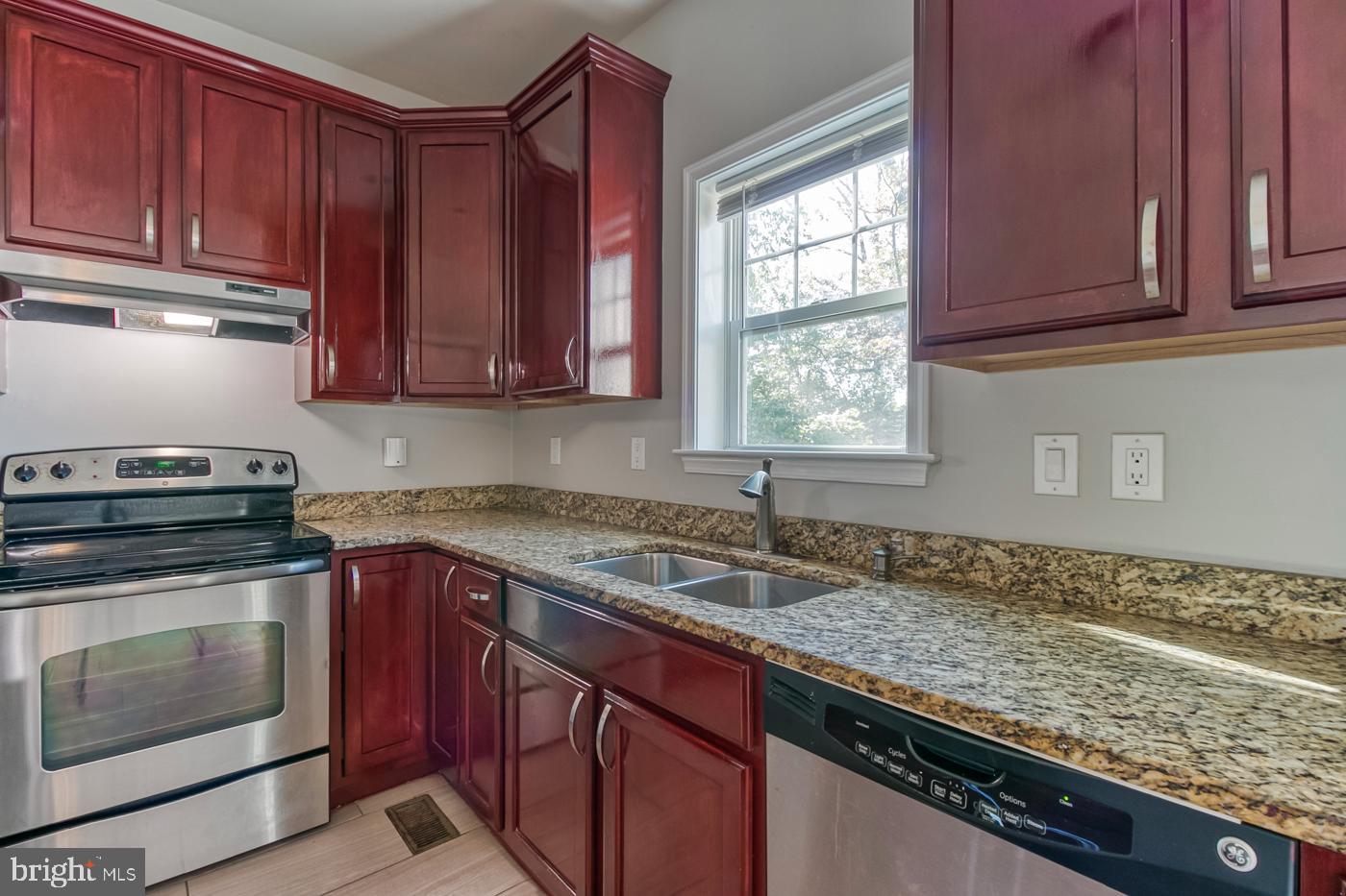 LENNOX PARK - Residential