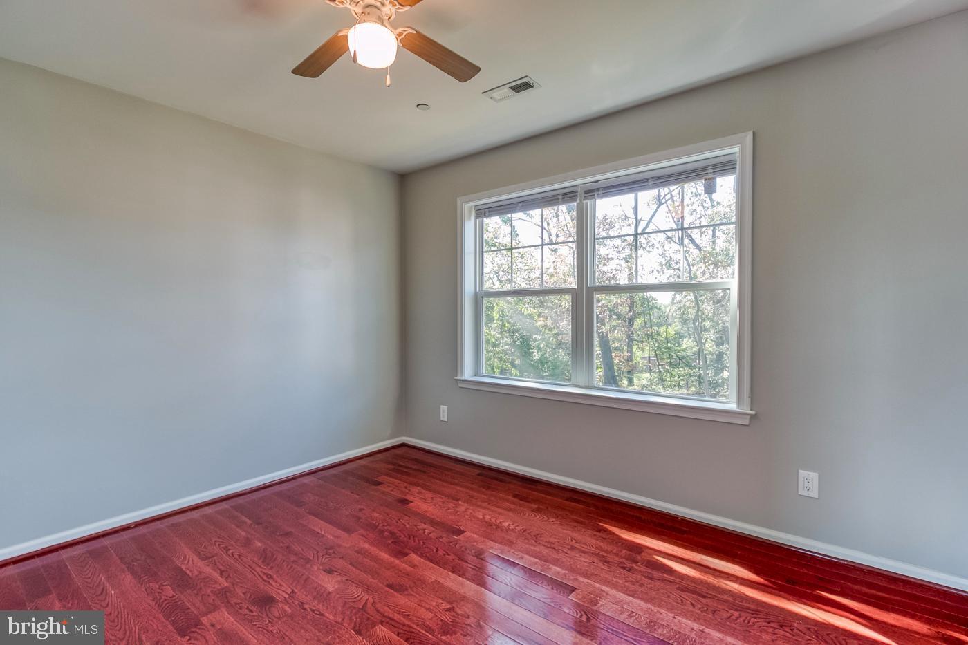 LENNOX PARK - Residential