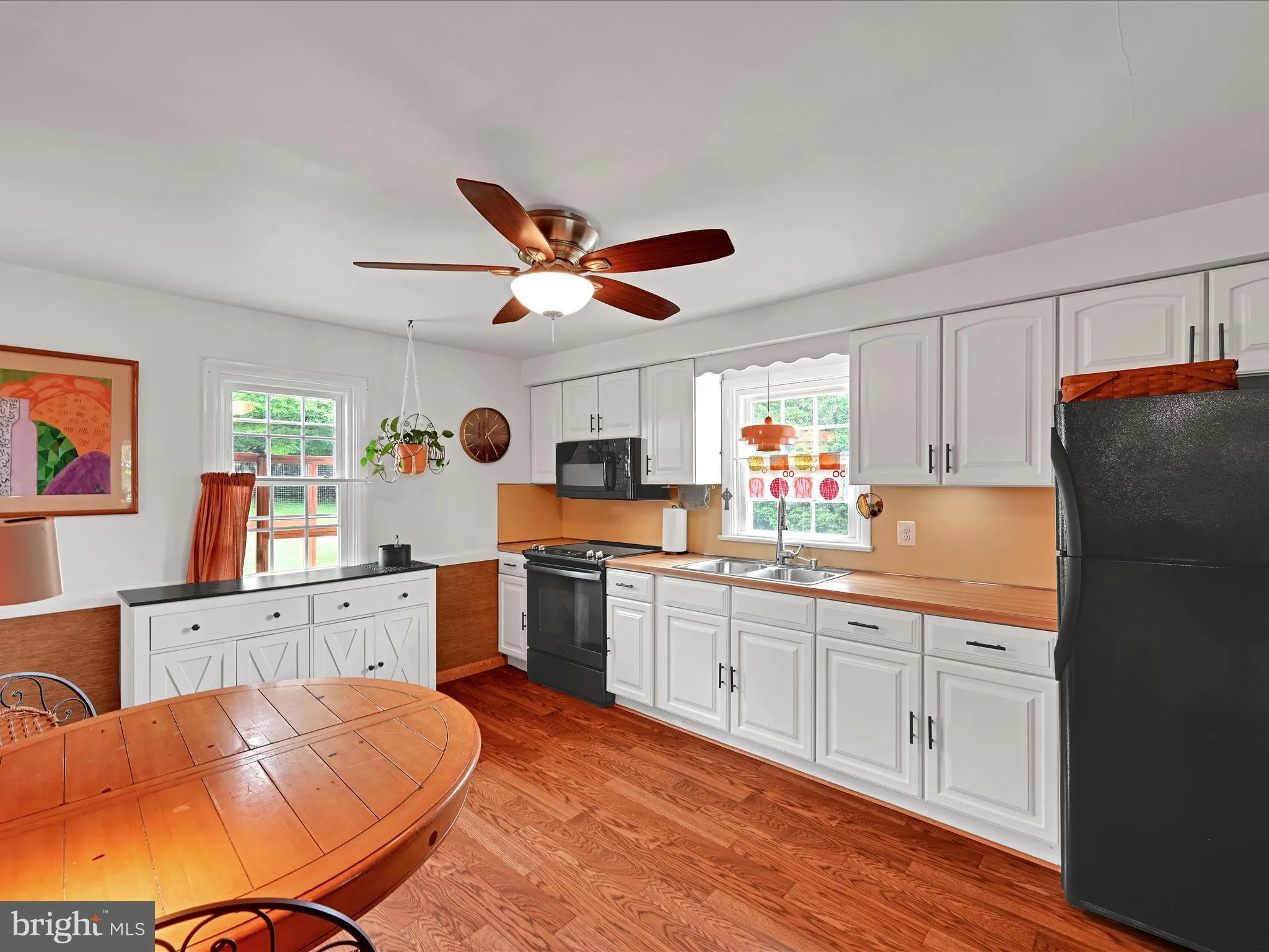 Willow Street, Pennsylvania 17584, United States, 3 Bedrooms Bedrooms, ,1 BathroomBathrooms,Residential,Active,129338