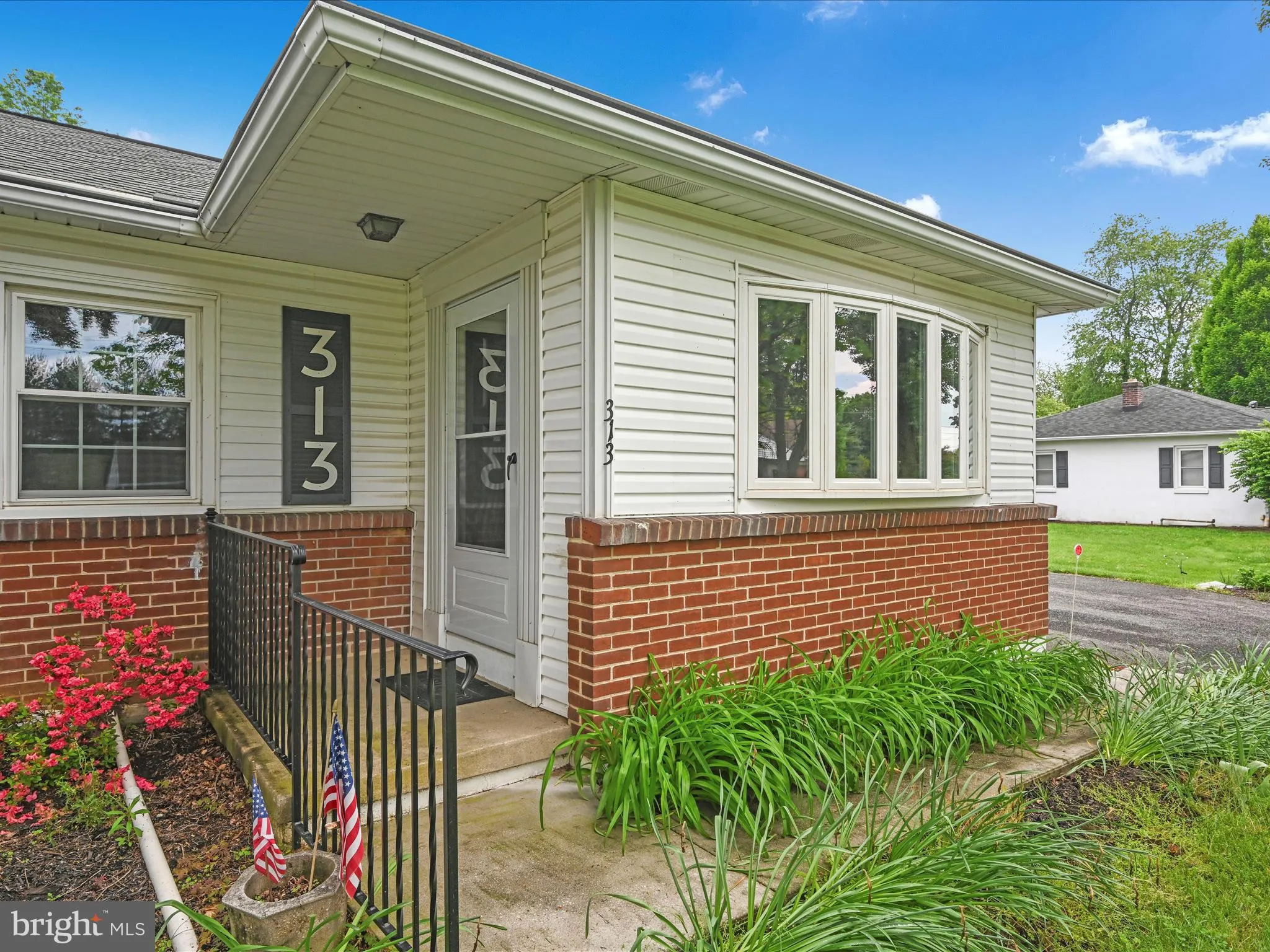 Willow Street, Pennsylvania 17584, United States, 3 Bedrooms Bedrooms, ,1 BathroomBathrooms,Residential,Active,129338