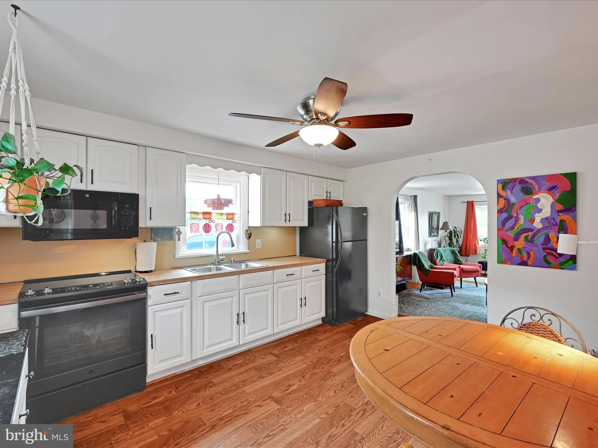 Willow Street, Pennsylvania 17584, United States, 3 Bedrooms Bedrooms, ,1 BathroomBathrooms,Residential,Active,129338