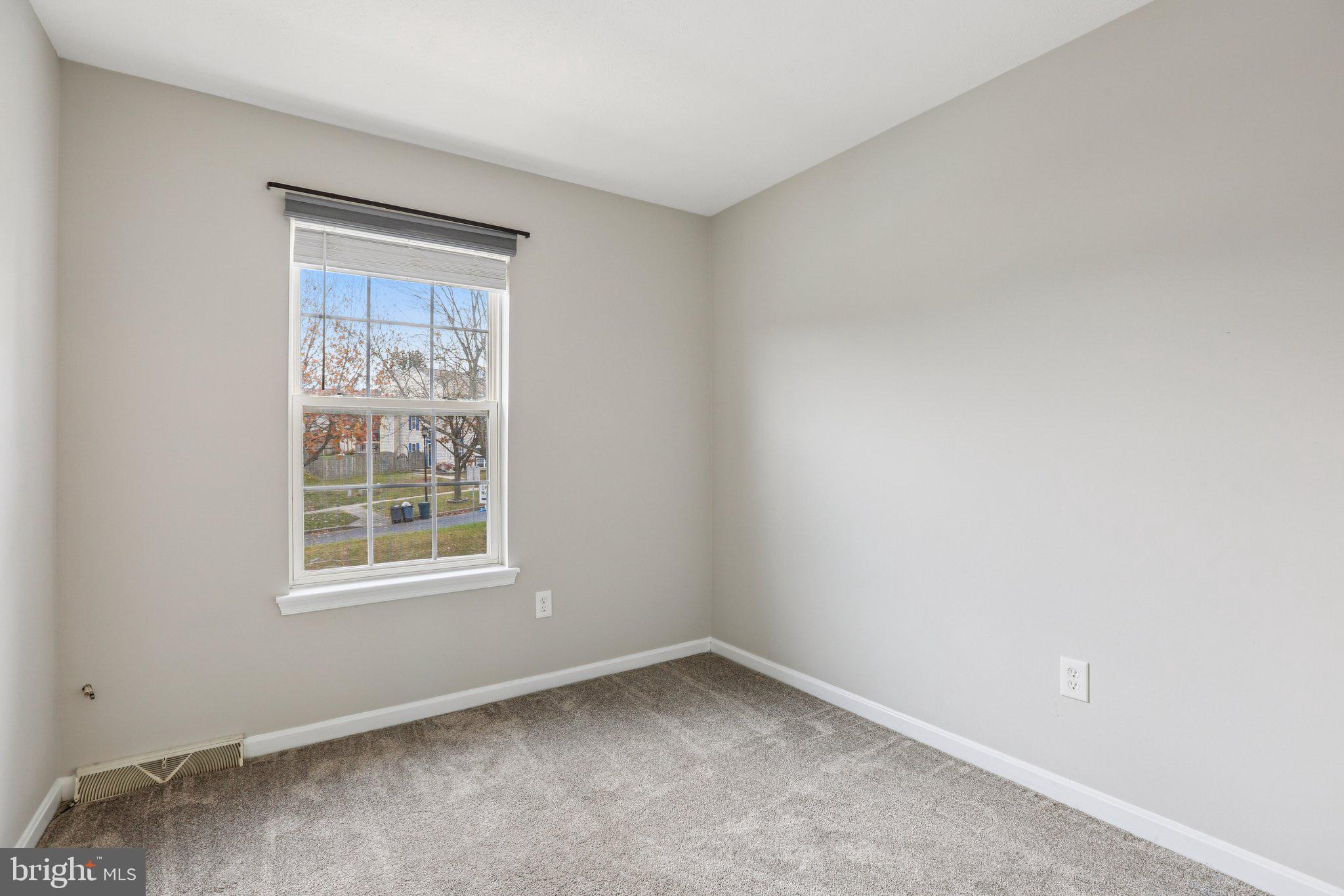 ROBERTS FIELD - Residential