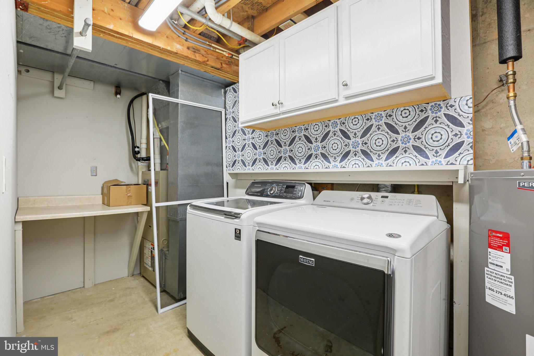 ROBERTS FIELD - Residential