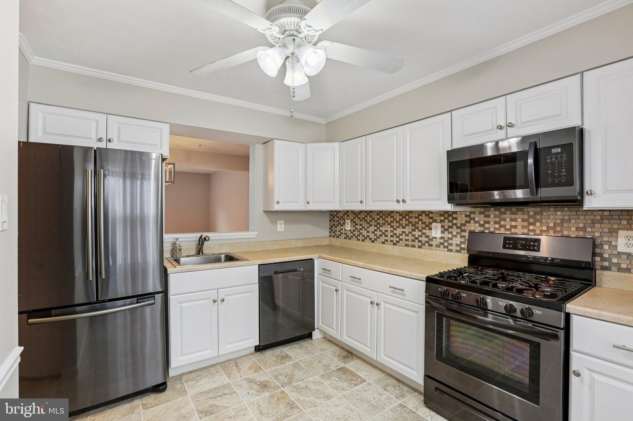 ROBERTS FIELD - Residential