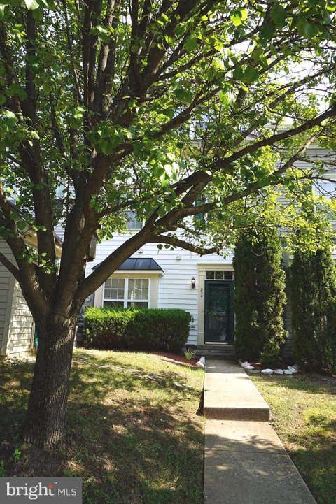 Townhouse For Rent - 832 Estuary Drive<br/> ODENTON, MD 21113