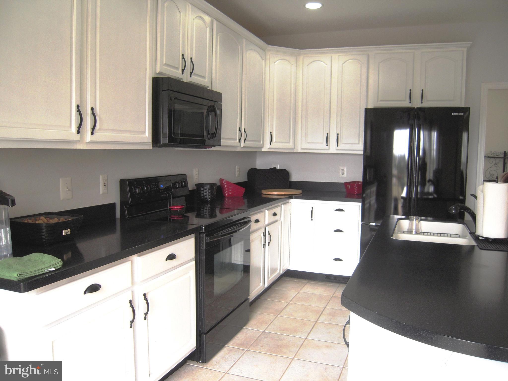 FAIRVIEW ESTATES - Residential