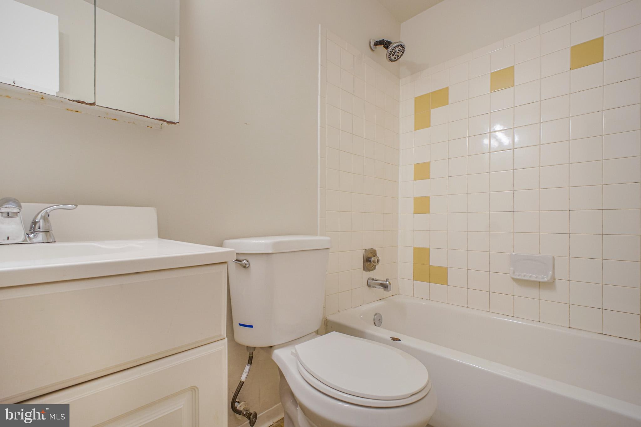 DALE CITY - Residential