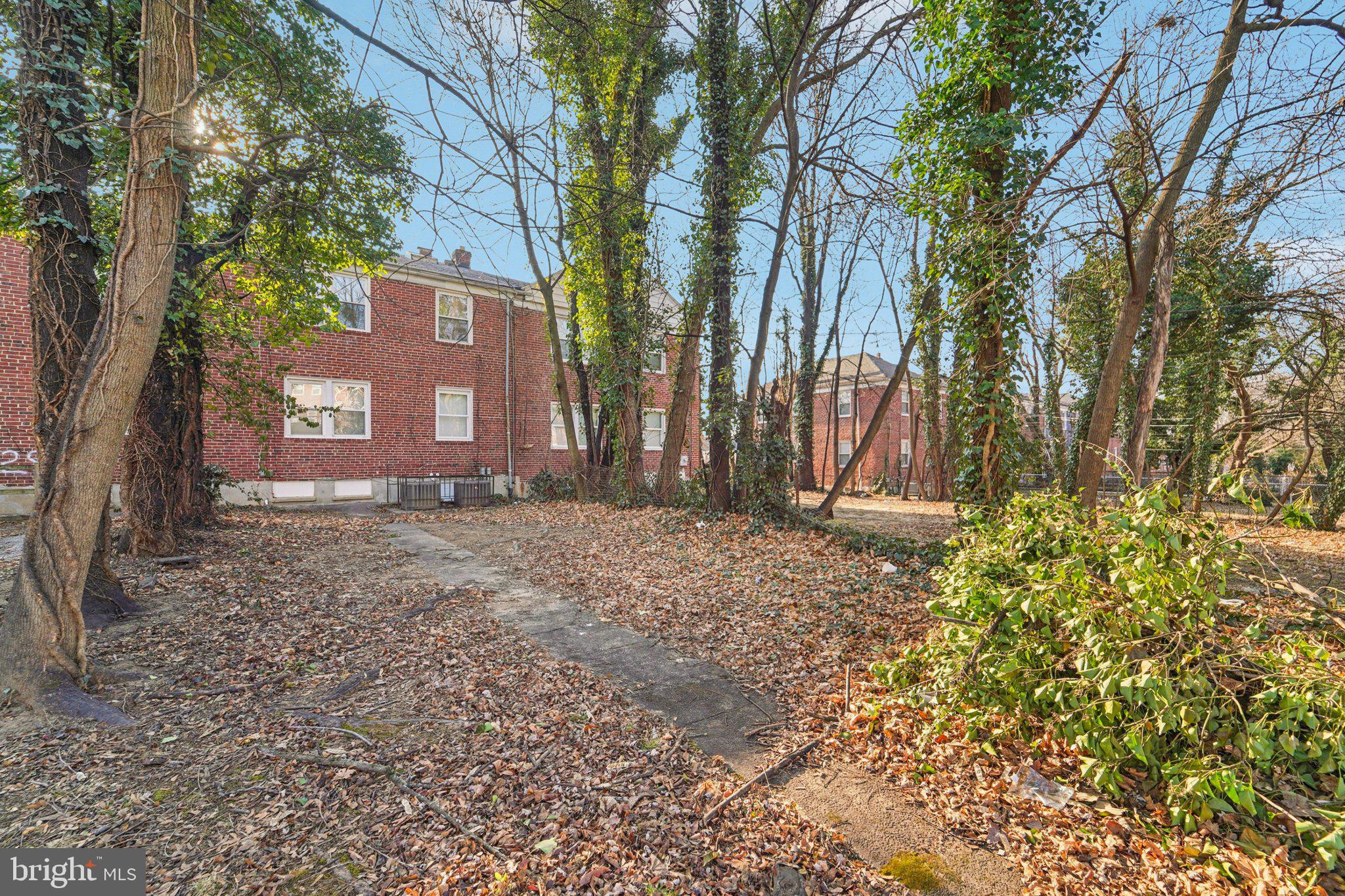 RAMBLEWOOD - Residential