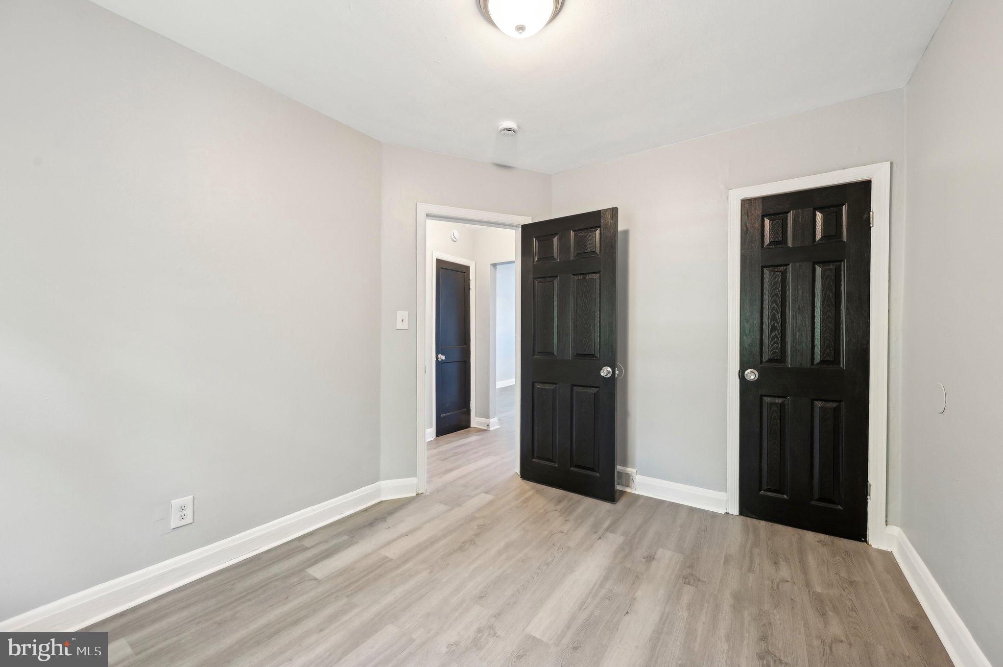 RAMBLEWOOD - Residential