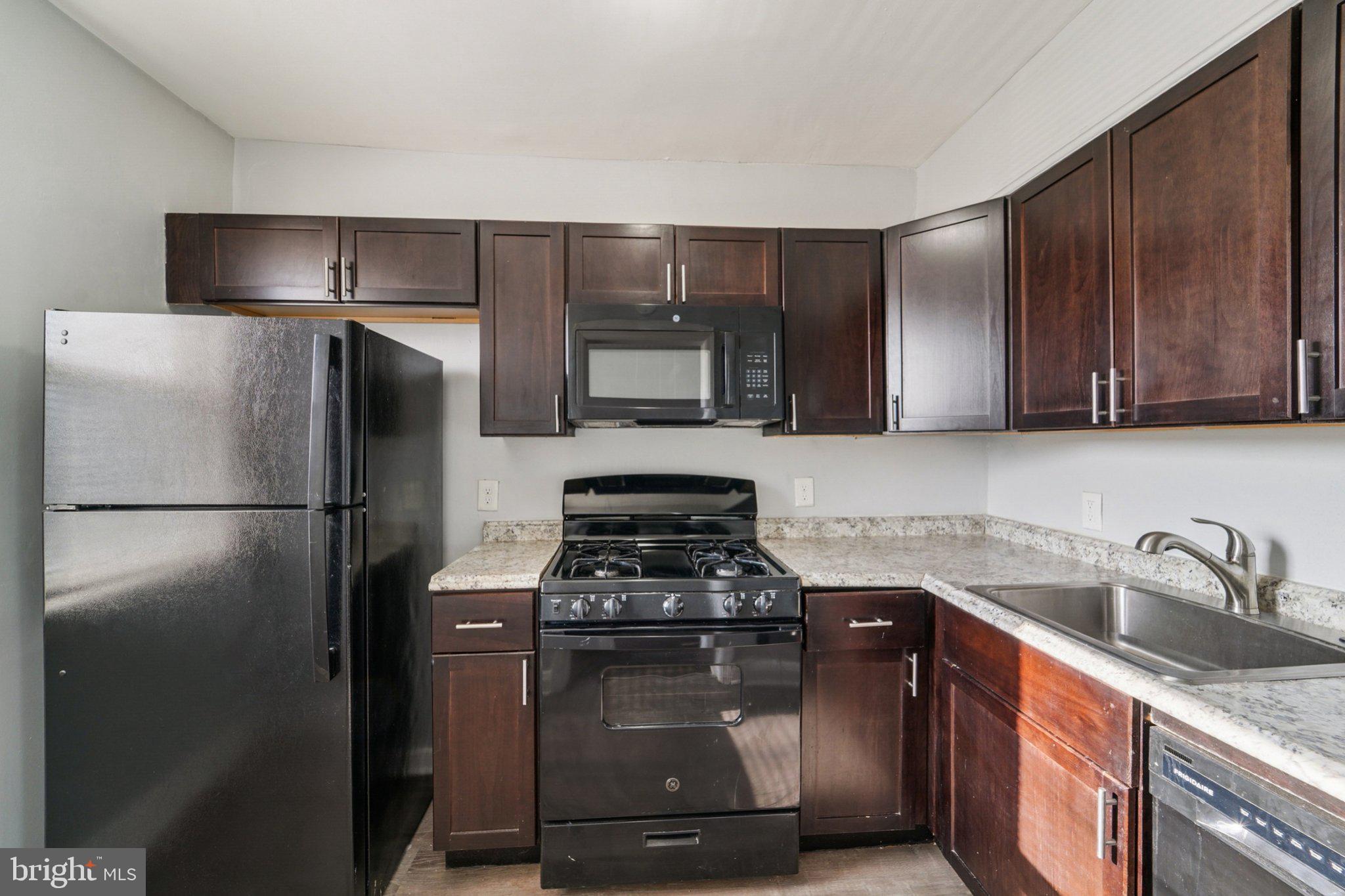 RAMBLEWOOD - Residential