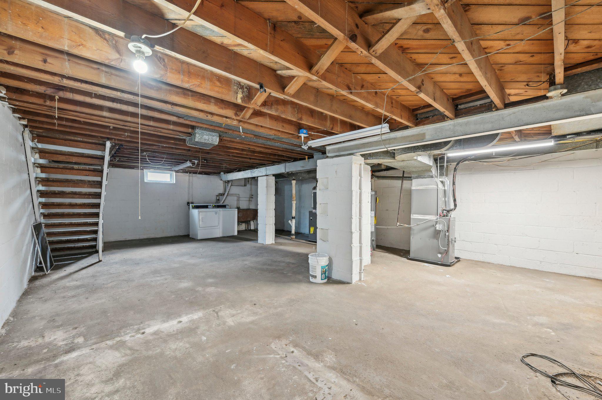 RAMBLEWOOD - Residential